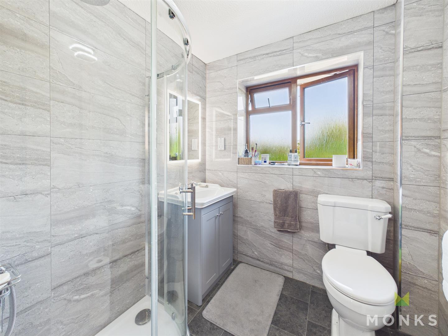 19 Bishops Close, Oswestry, SY11 4LY For Sale